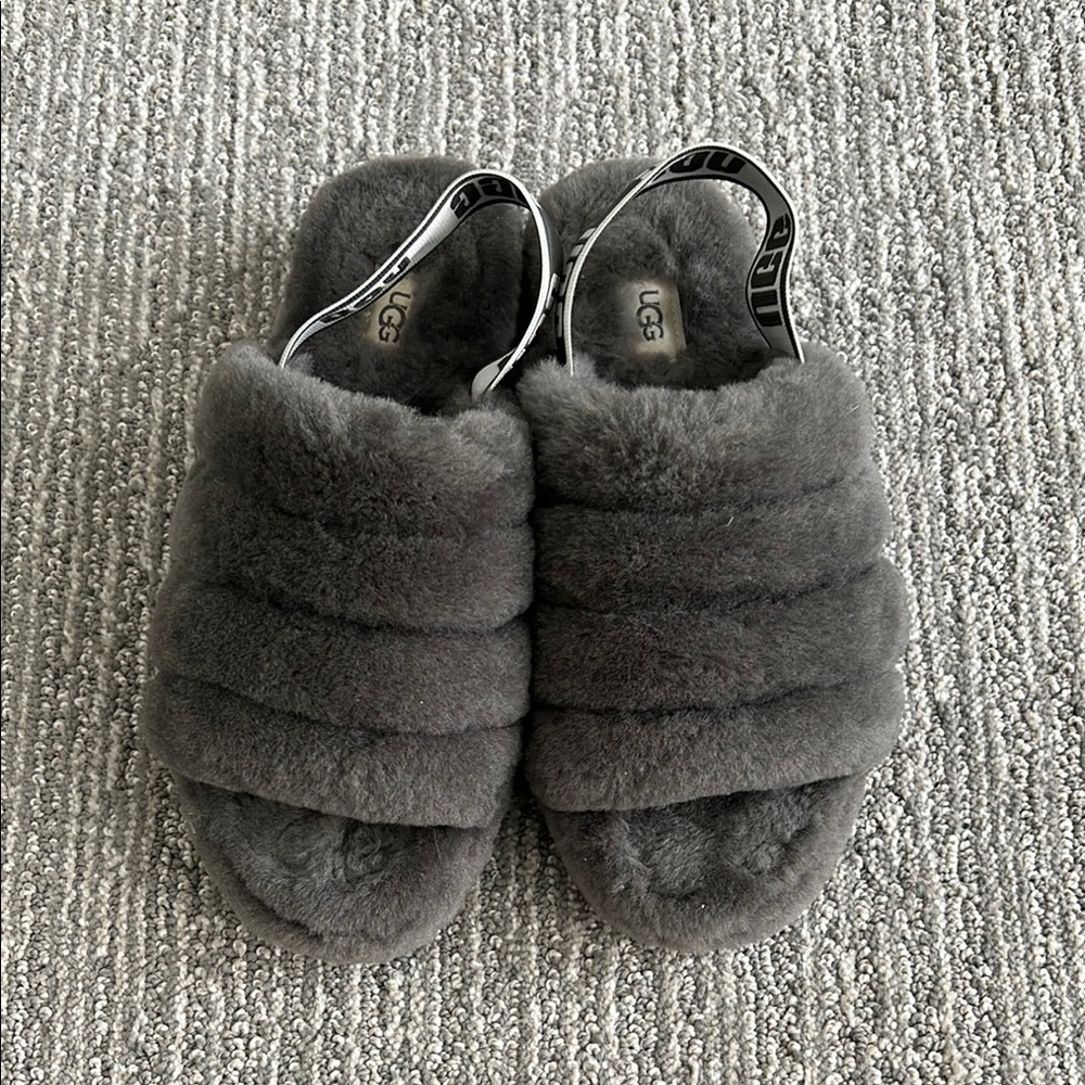 UGG Adult Women Fluffy Gray Slippers